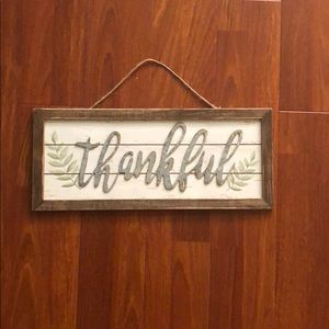 Rustic Wall Decor “THANKFUL” sign